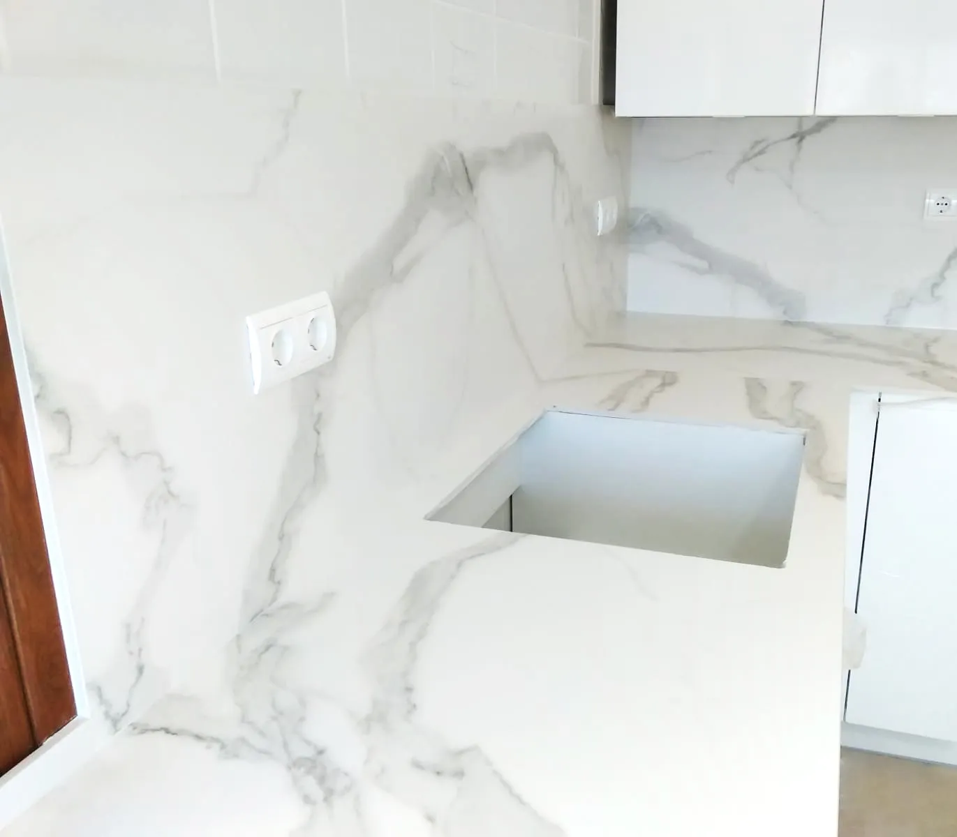 Trabajo de piedra natural en cocina