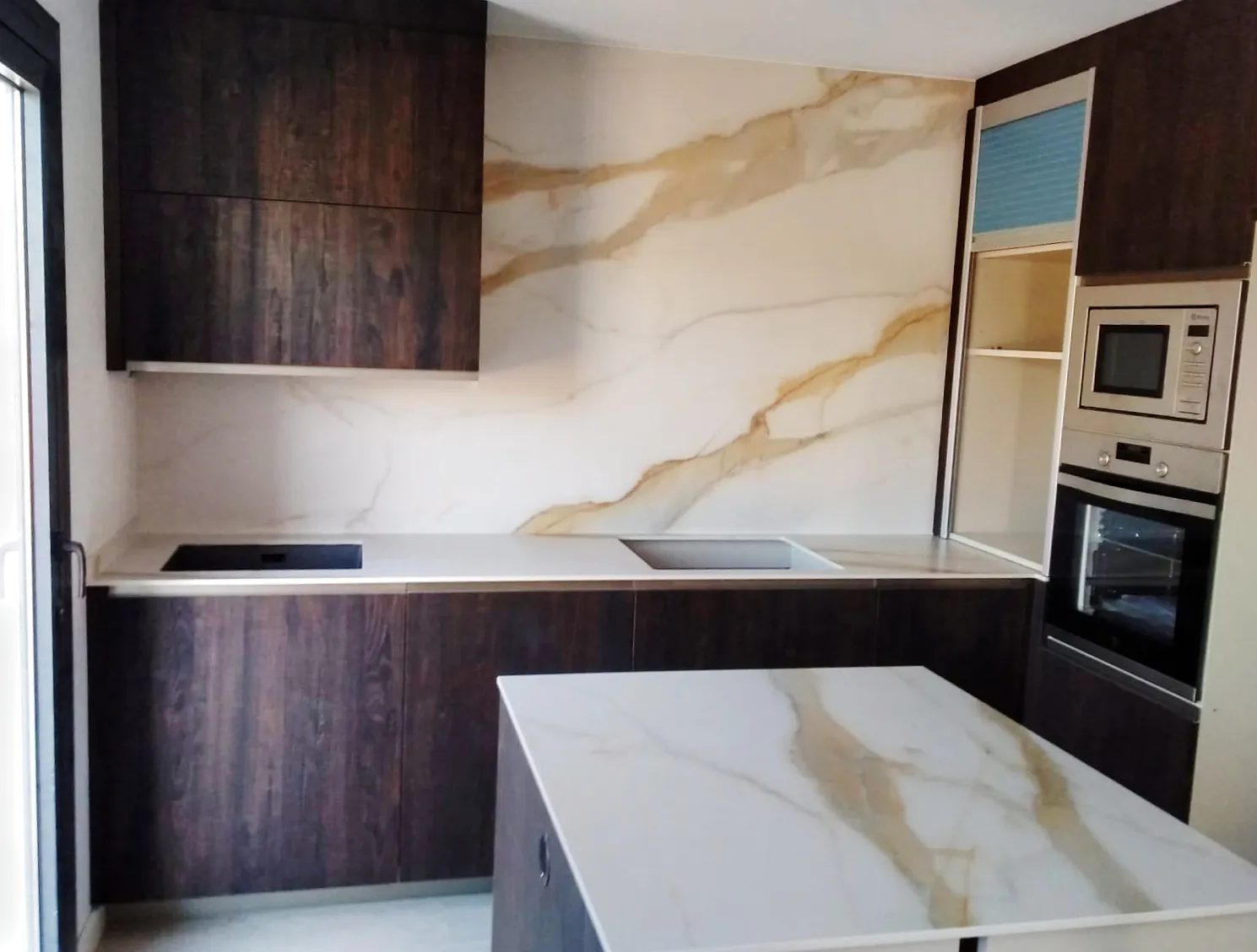 Superficie de cocina fabricada a medida